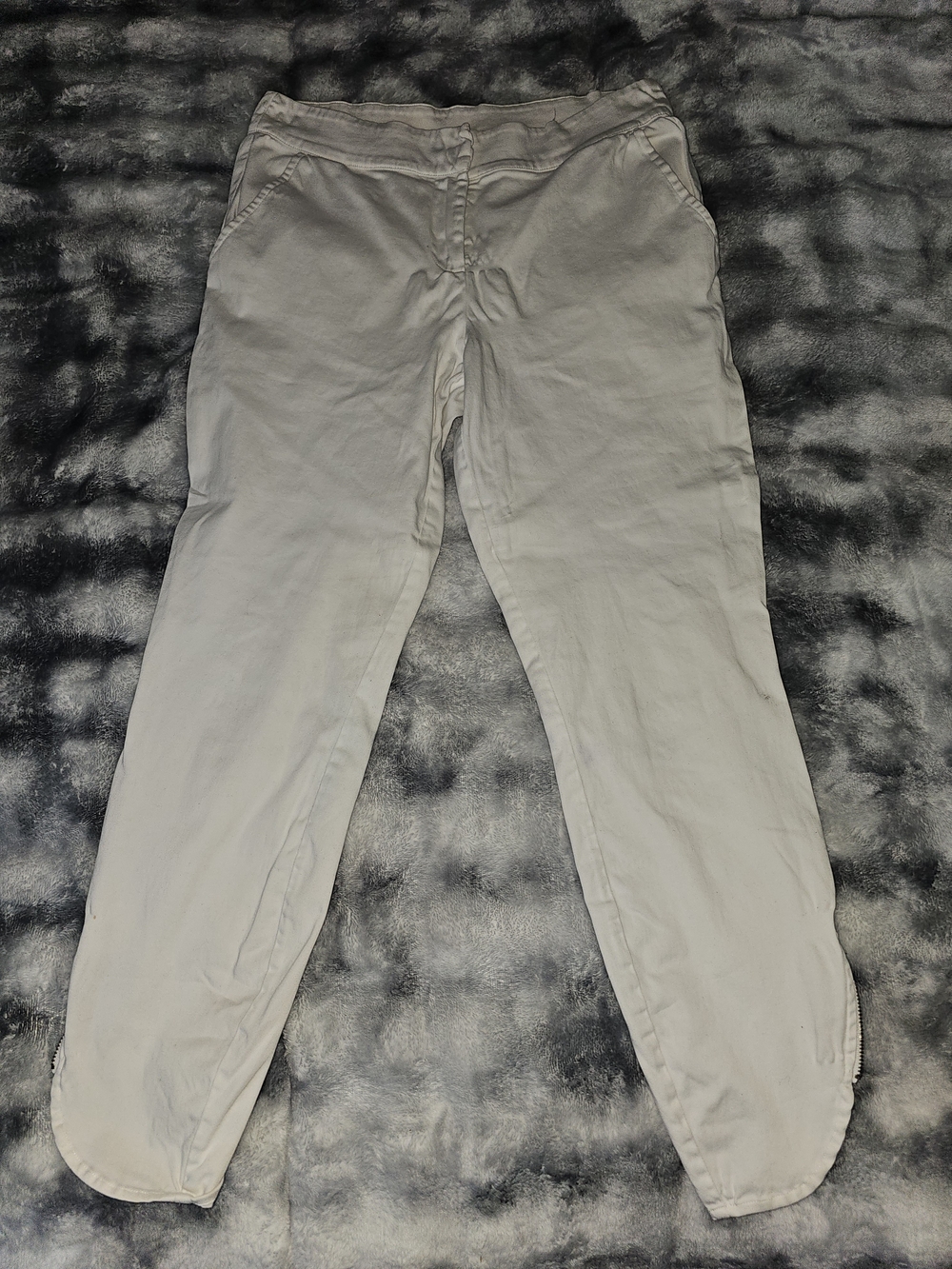 Bebe Women's Lightweight Casual Pants in White